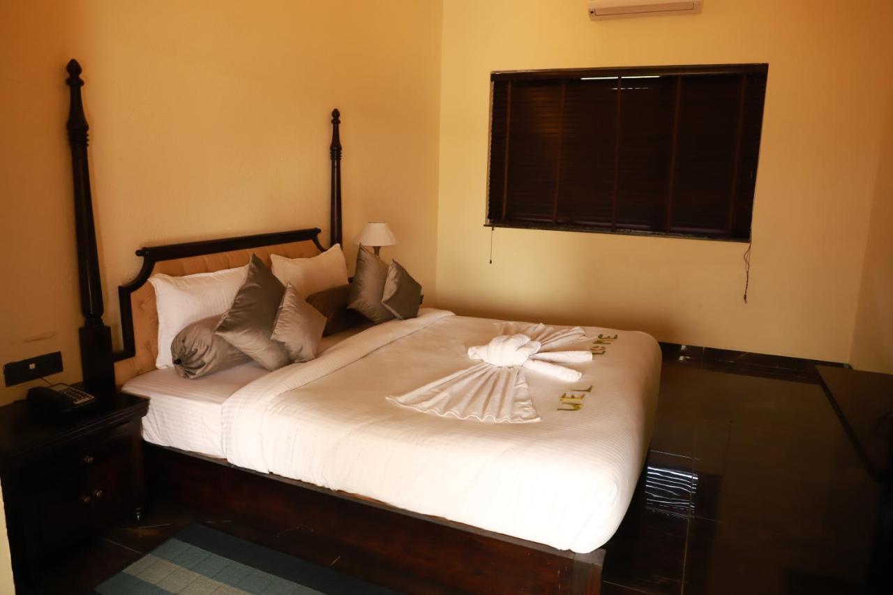 The Pench International Hotel Khawāsa Екстериор снимка