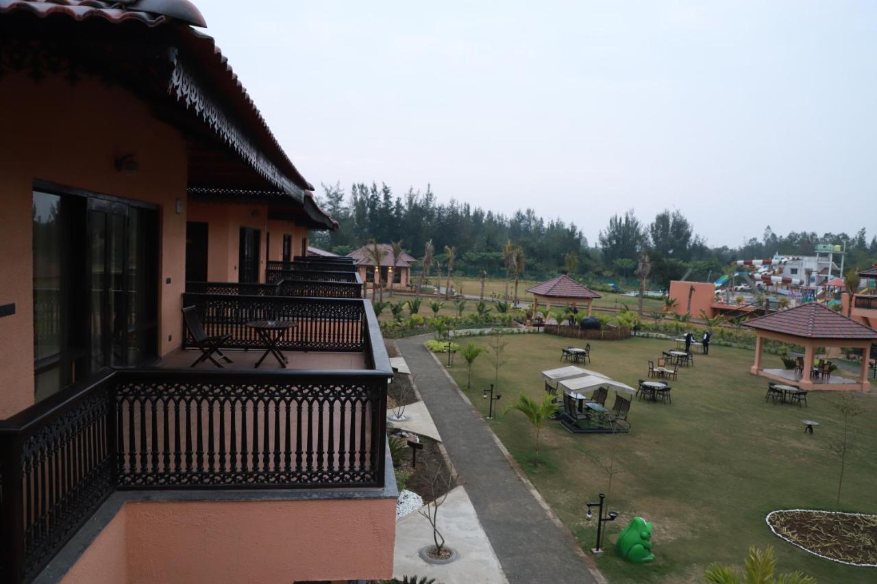 The Pench International Hotel Khawāsa Екстериор снимка